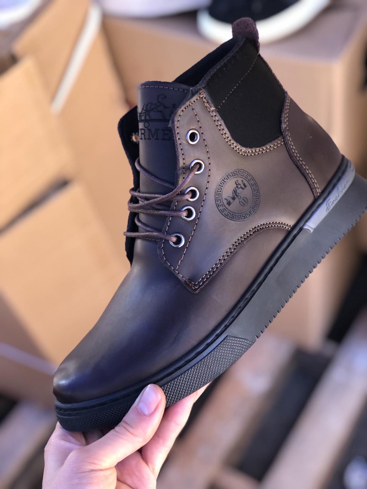 Classic Shoes Men′s